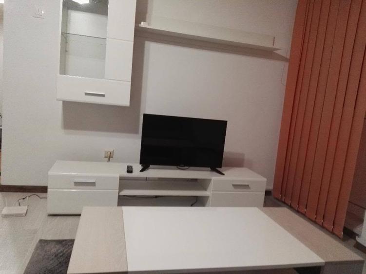 Apartament cu 2 camere semidecomandat, mobilat în Tomis II — fotografia 1