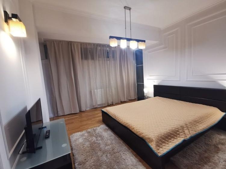 Apartament cu 2 camere decomandat în Parcul Carol