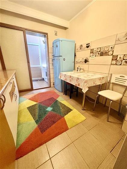 Apartament cu 2 camere decomandat, mobilat în Dacia