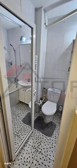 Garsonieră decomandată în Canta