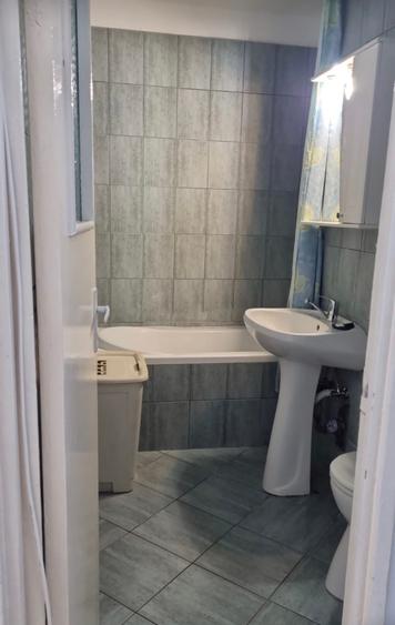 Apartament cu 2 camere decomandat în Soarelui