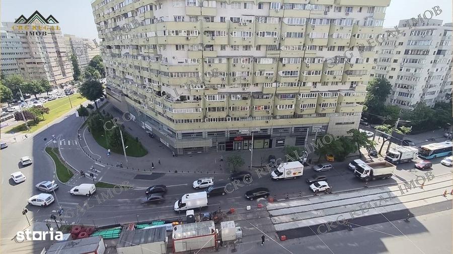 Apartament cu 4 camere decomandat în Colentina