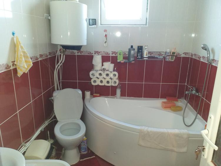 Casă individuală cu 3 camere cu Teren 3314 Mp în Baisa