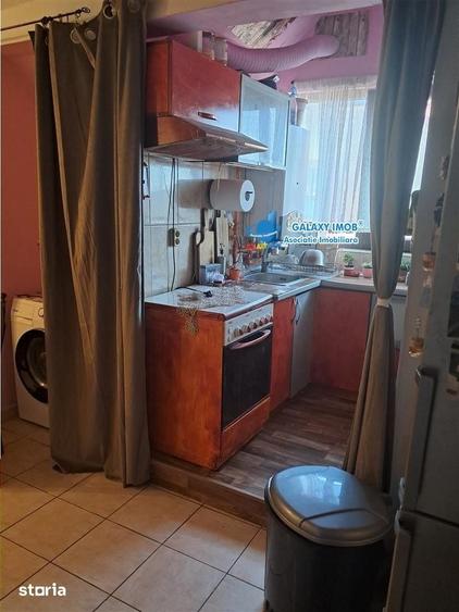 Apartament cu 3 camere decomandat în Găvana