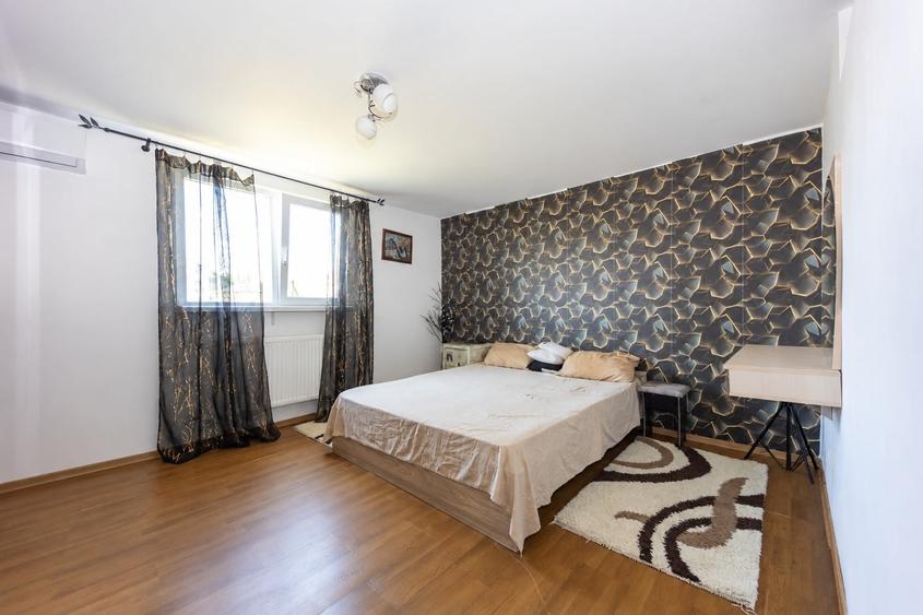 Duplex cu 5 camere cu Canalizare în Lunca Cetățuii