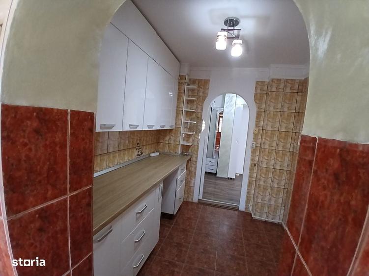 Apartament cu 2 camere decomandat în Est