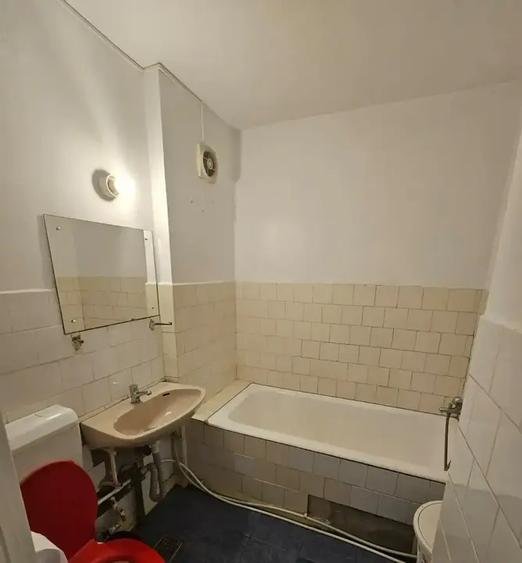Apartament cu 4 camere decomandat, mobilat în Drumul Taberei