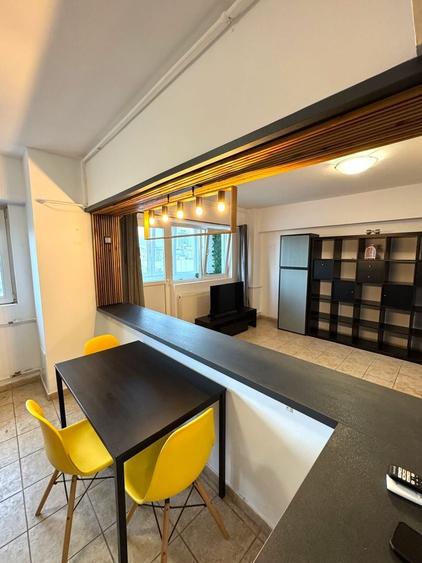 Apartament cu 2 camere semidecomandat, mobilat în Amzei