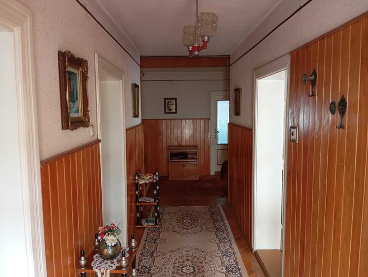 Vand/schimb casa cu etaj in Beius - 5