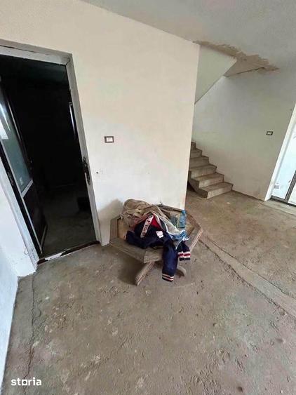 Casă cu 5 camere cu Teren 590 Mp în Central