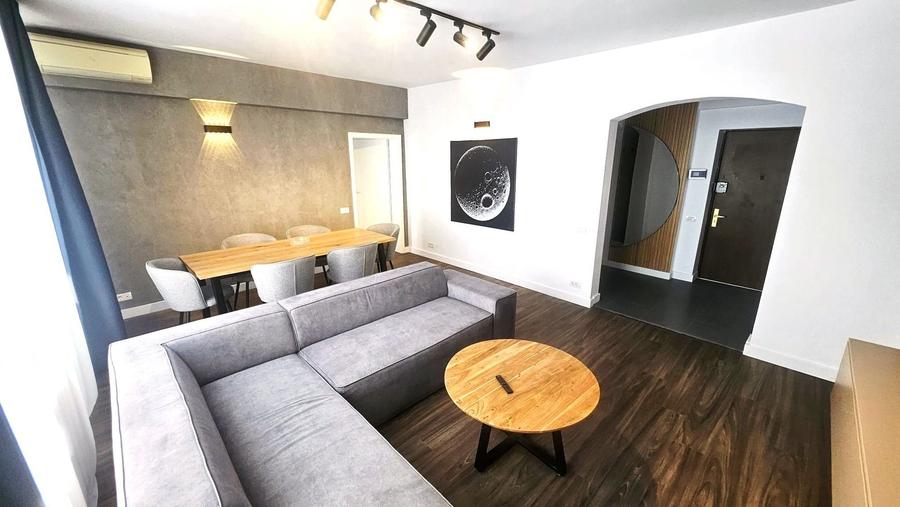 Apartament cu 2 camere circular, mobilat în Dacia