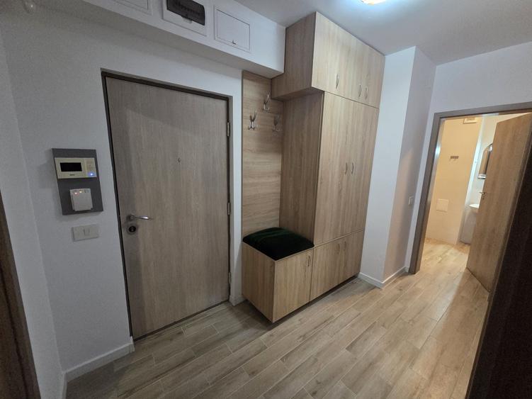 Apartament cu 2 camere decomandat în Exterior Vest