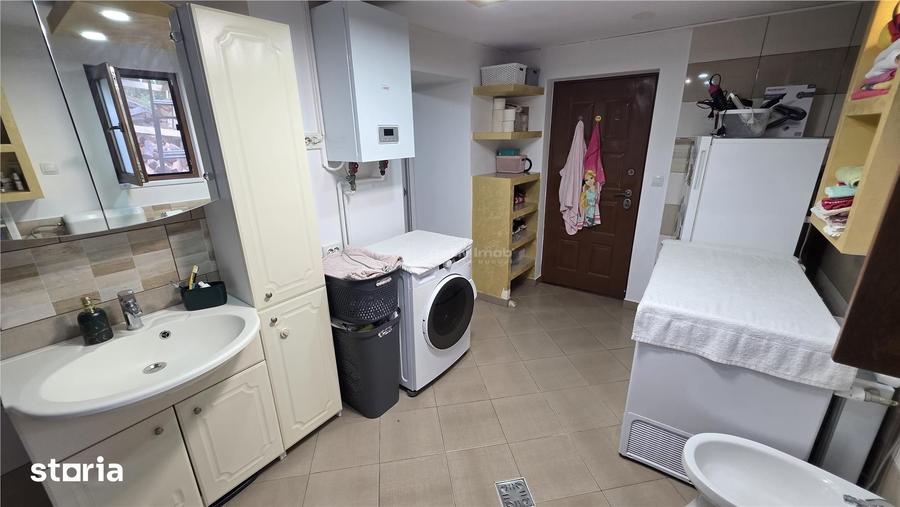Casă cu 3 camere cu Teren 420 Mp în Oravița