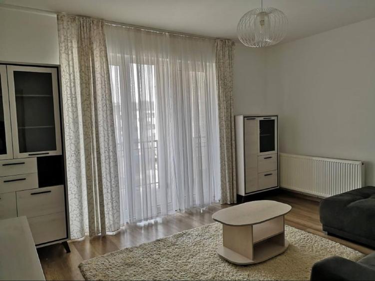 Apartament cu 2 camere decomandat, mobilat în Lazaret