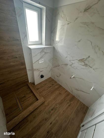 Casă cu 4 camere cu Teren 300 Mp în Berceni