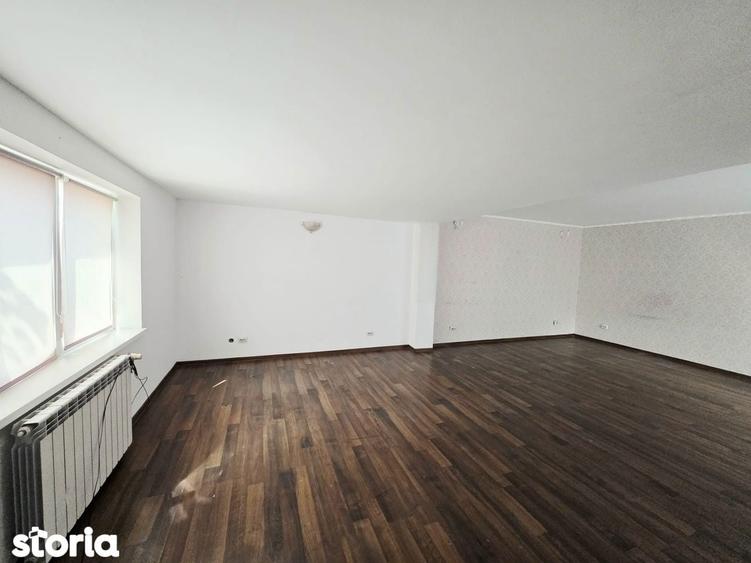 Spațiu comercial, de 41 mp, în Podu Roș