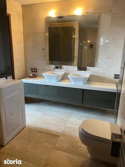 Apartament cu 4 camere în Central