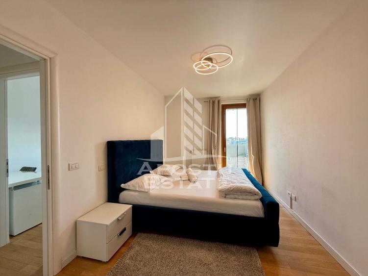Apartament cu 3 camere decomandat, mobilat în Central