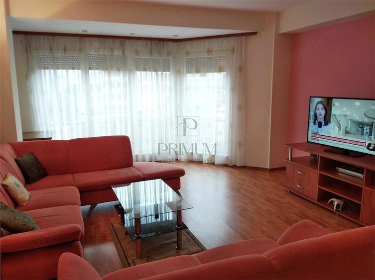 Apartament cu 3 camere decomandat în Aradului