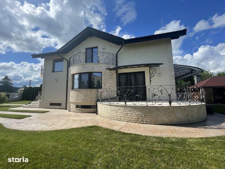 Casă cu 4 camere în Central