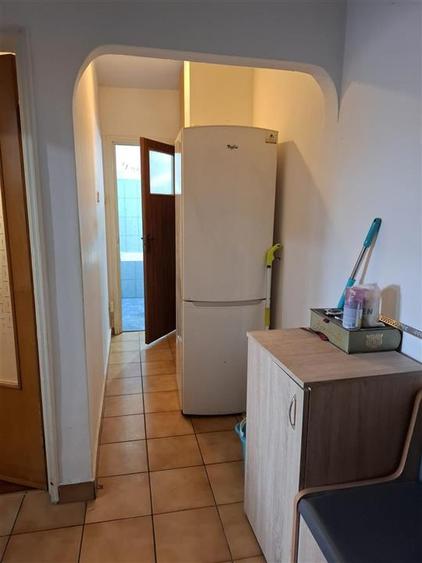 Garsonieră decomandată, mobilată în Brâncoveanu