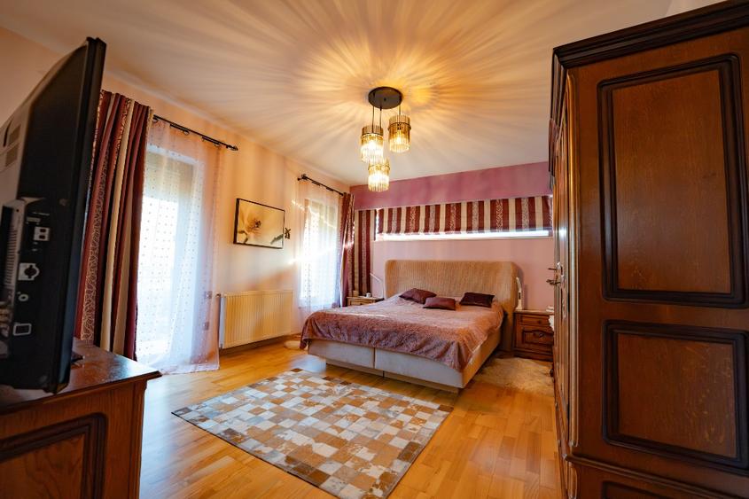 Casă individuală cu 5 camere cu Teren 1100 Mp în Dumbrăvița