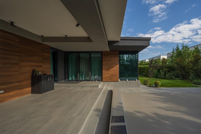 Casă individuală cu 8 camere cu Piscina în Iancu Nicolae