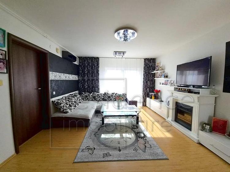 Apartament cu 2 camere nedecomandat, mobilat în Iris