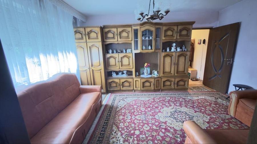Apartament cu 2 camere nedecomandat în Milcov