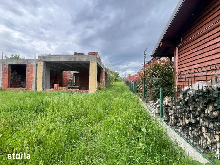 Casă cu 4 camere cu Teren 813 Mp în Găvana
