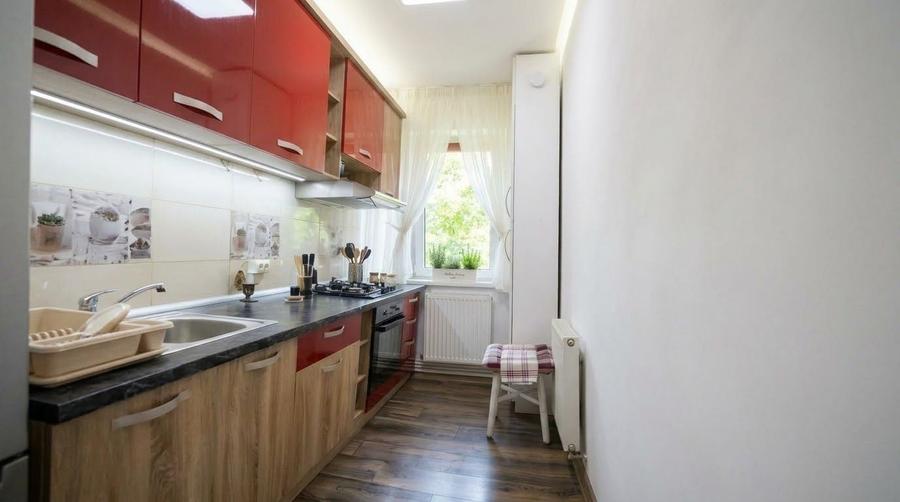 Apartament cu 3 camere, mobilat în Tomis Nord