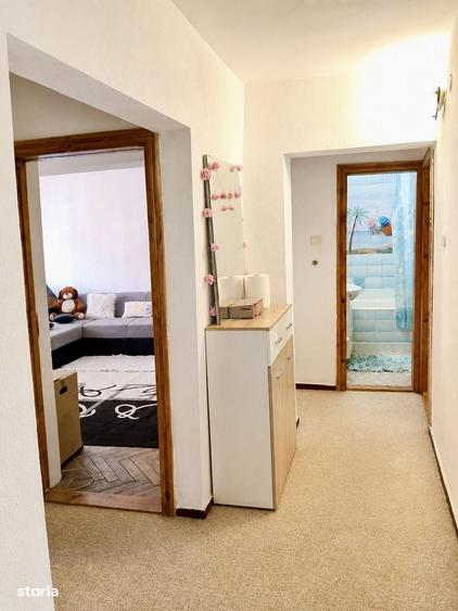 Apartament cu 3 camere decomandat în Central