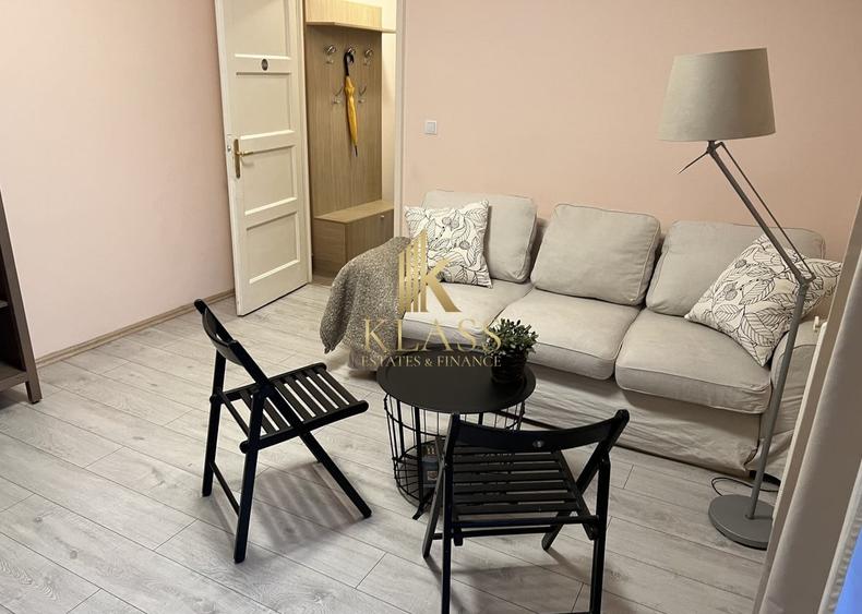 Apartament cu 2 camere semidecomandat, mobilat în Romană
