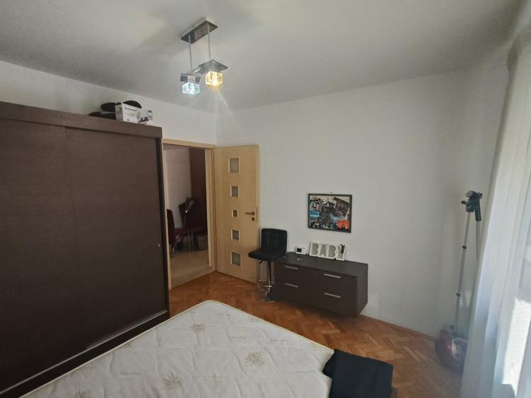 Apartament cu 3 camere în Dacia