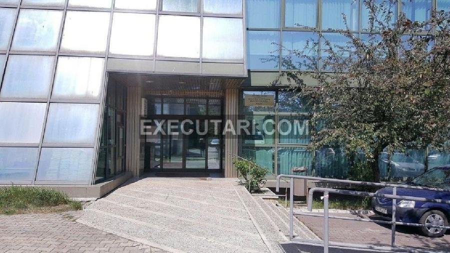 Spațiu comercial, în Banca Națională