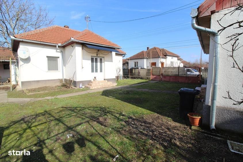 Casă cu 2 camere în Peștișu Mare