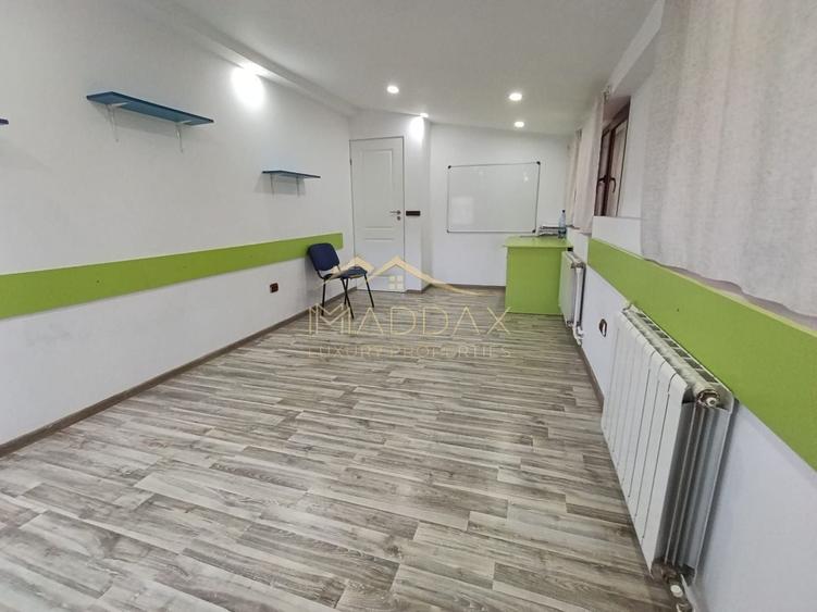 Casă individuală cu 5 camere cu Canalizare în Chirigii