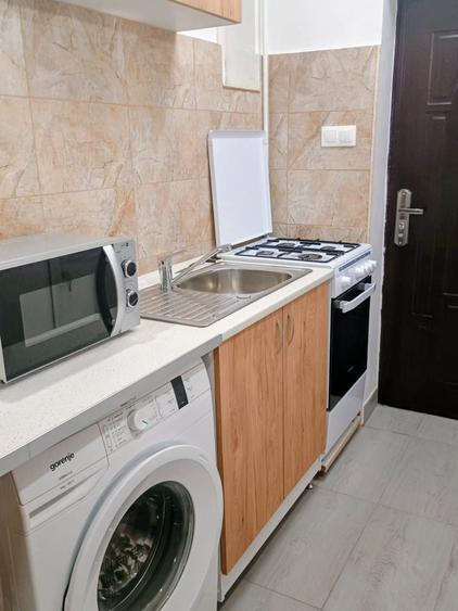 Garsonieră în 7 Noiembrie