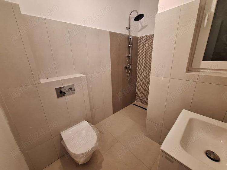 Casă cu 4 camere cu Teren 305 Mp în Moșnița Nouă