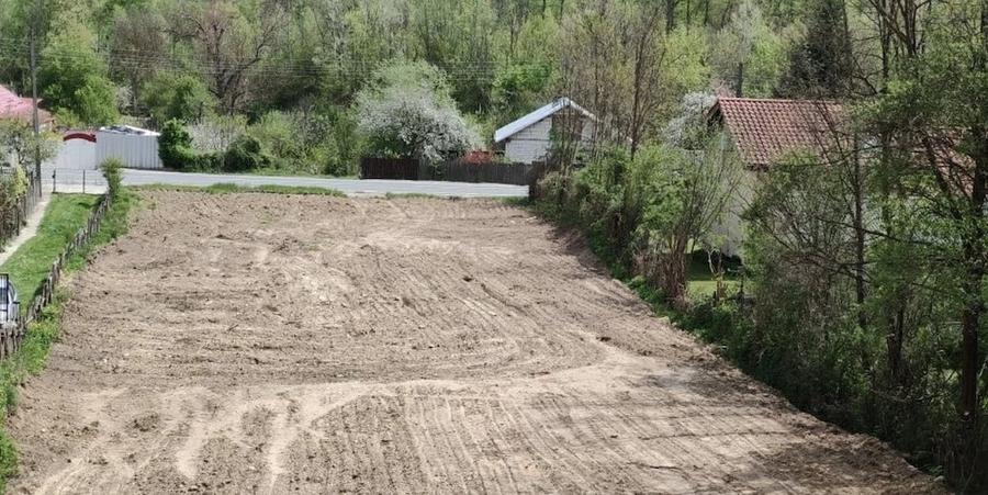 Teren de 2600 mp, în Central