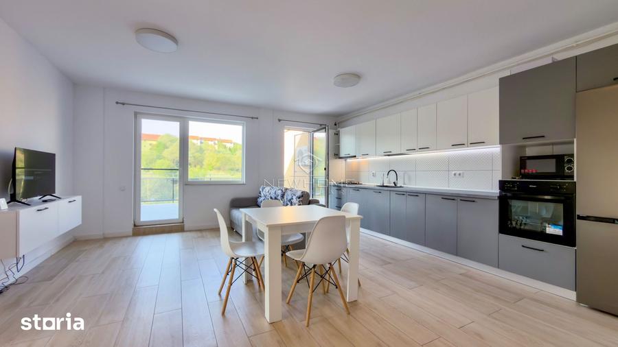 Apartament cu 3 camere semidecomandat, mobilat în Florești