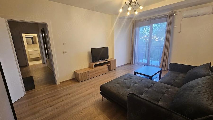 Apartament cu 2 camere decomandat în Aradului