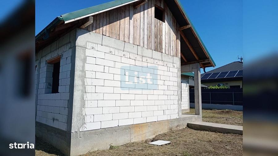 Casă cu 3 camere în Vasile Alecsandri