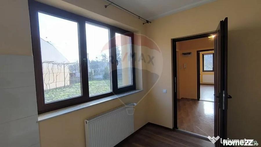 Casă cu 3 camere cu Teren 600 Mp în Mărăști