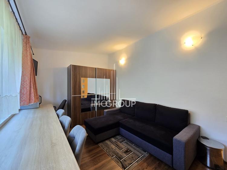 Apartament cu 3 camere semidecomandat, mobilat în Zorilor