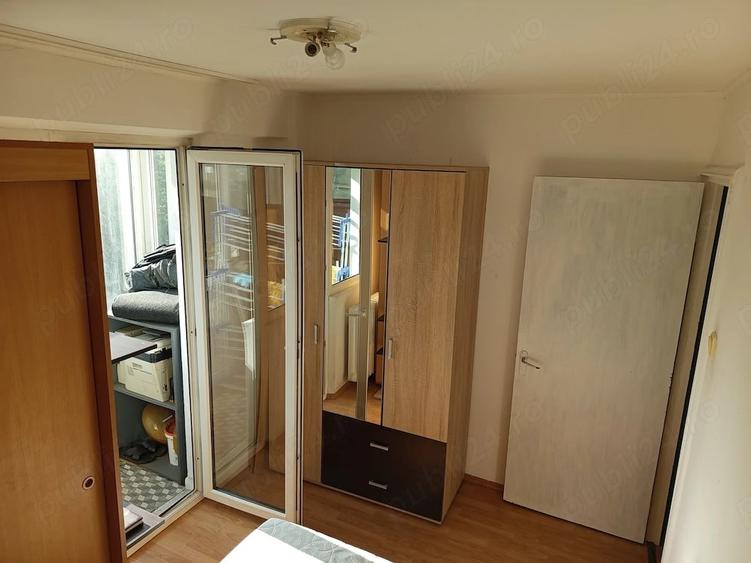 Apartament cu 2 camere semidecomandat în P-ța Victoriei