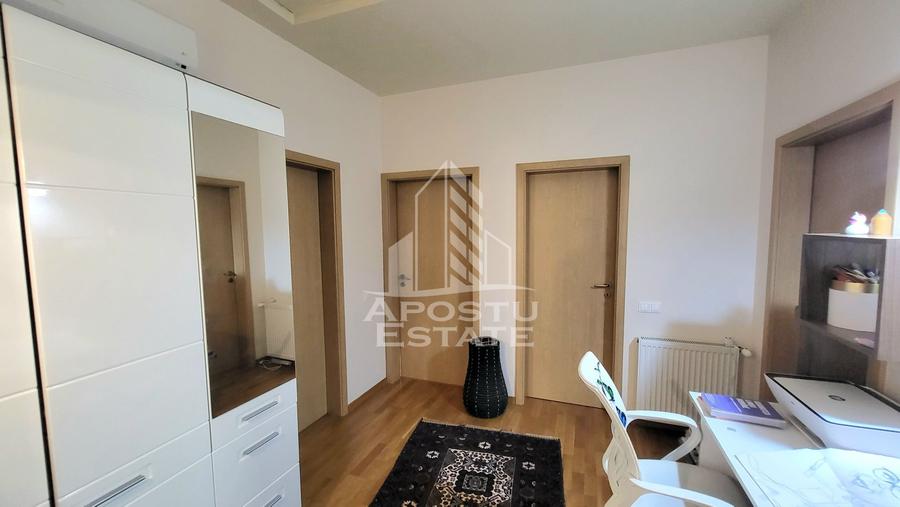Duplex cu 4 camere cu Canalizare în Dumbrăvița