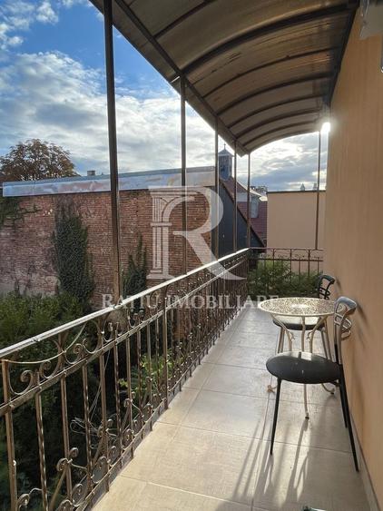 Apartament cu 3 camere decomandat, mobilat în Ultracentral