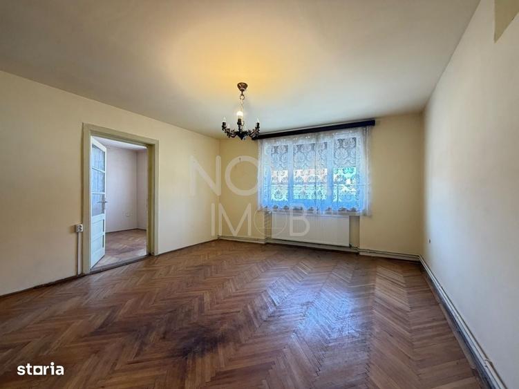 Casă cu 4 camere în Lazaret