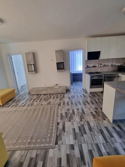 Apartament cu 2 camere decomandat în Giarmata